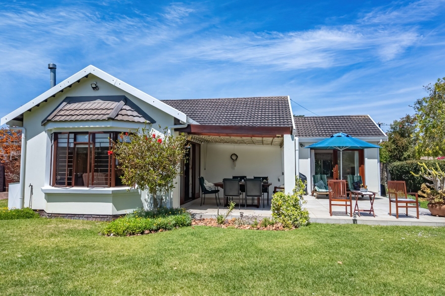 3 Bedroom Property for Sale in The Island Western Cape